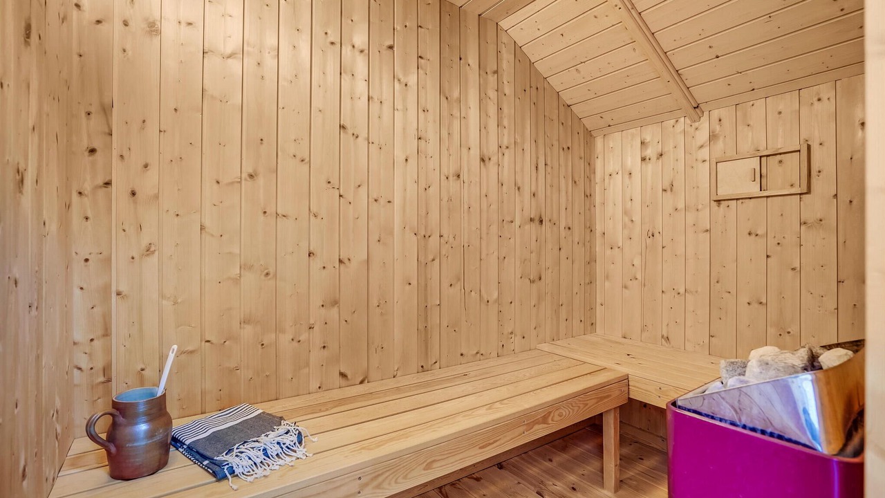 Photo of Others in Næs