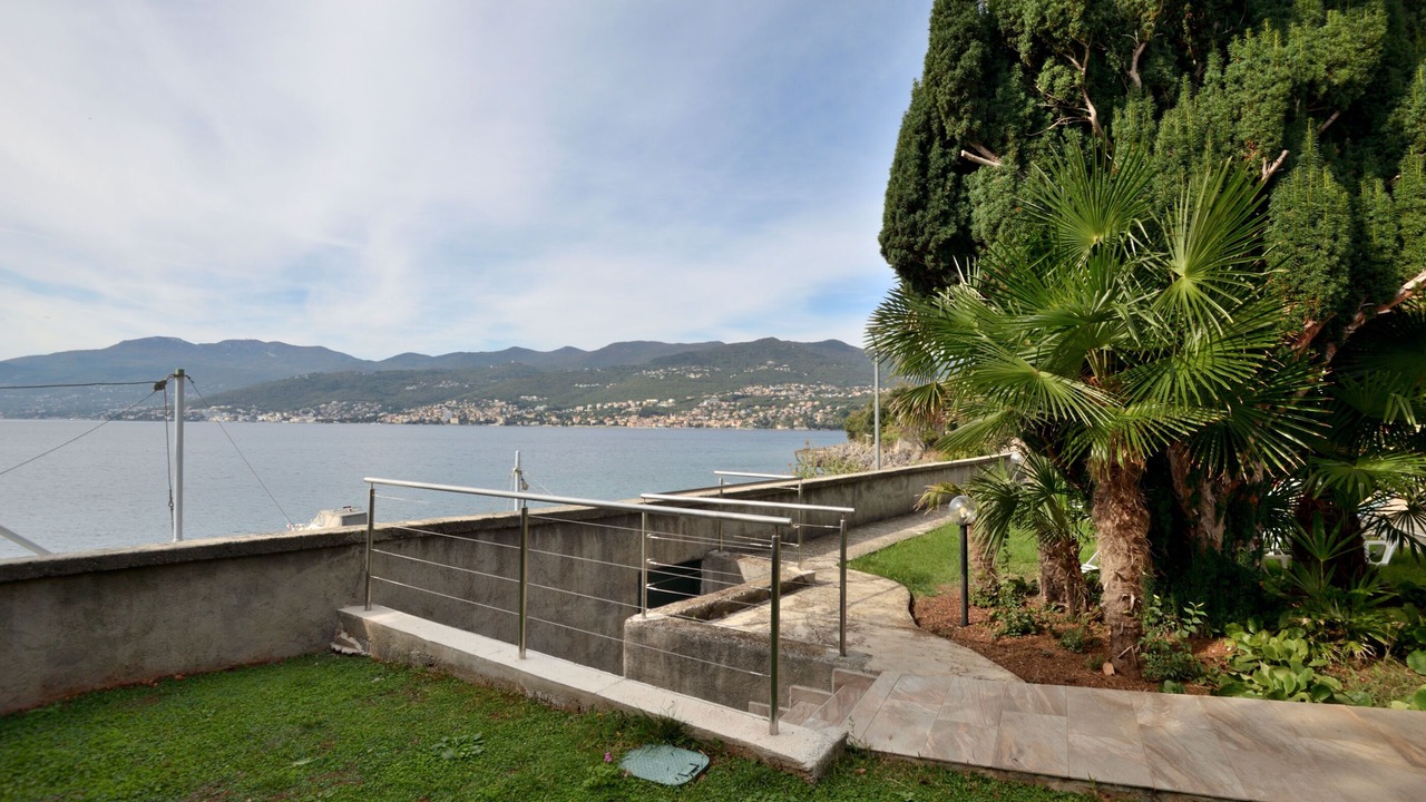 Photo of Outdoor in Rubesi
