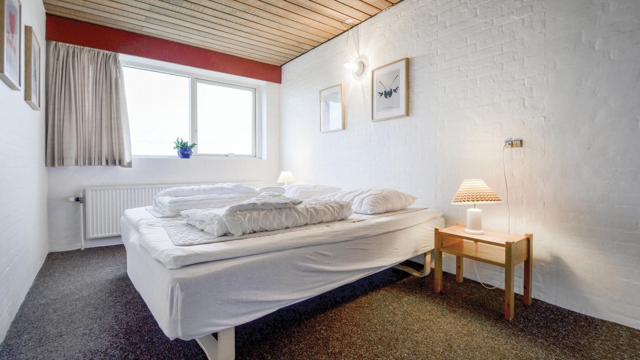 Photo of Others in Knebel