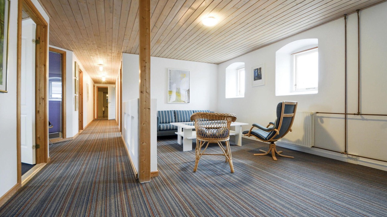 Photo of Others in Knebel