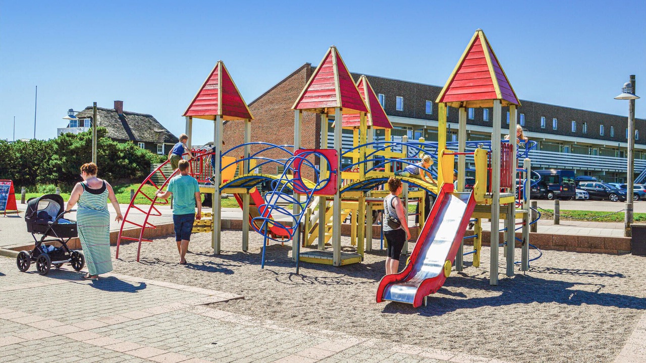 Photo of Others in Houvig Strand