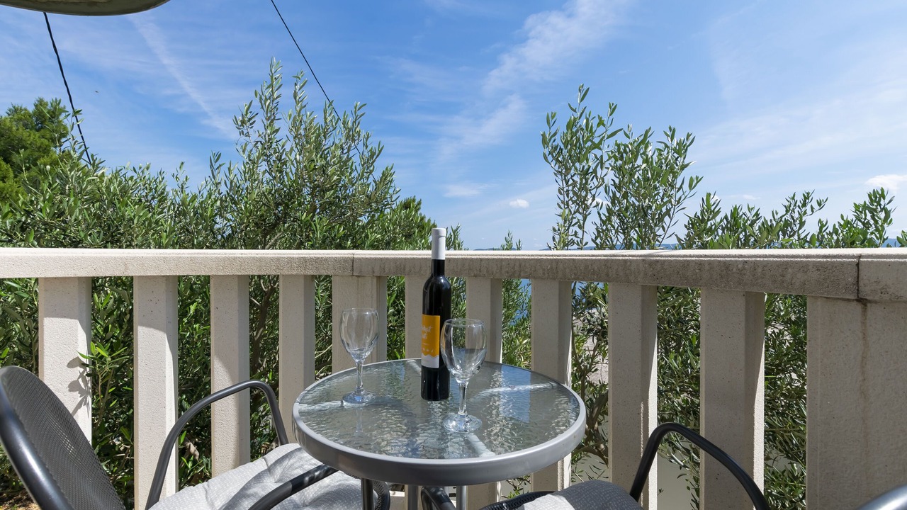 Photo of Outdoor in Mimice