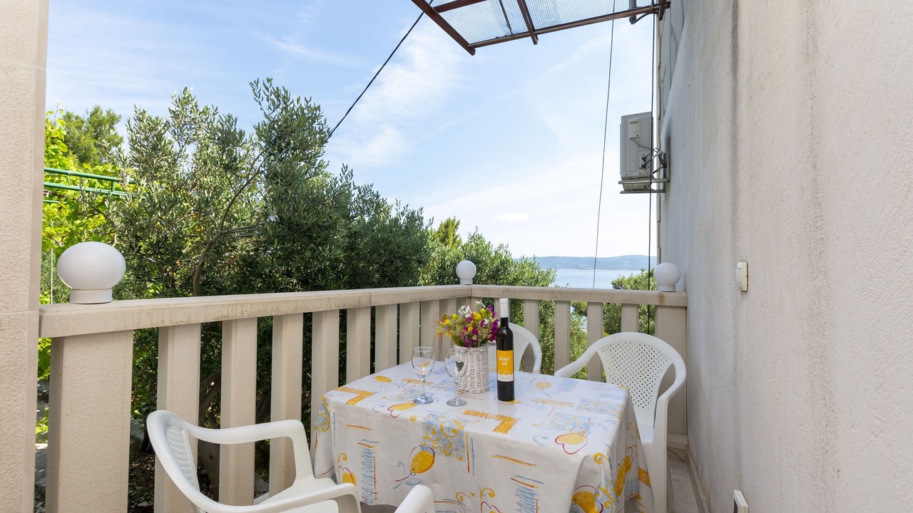 Photo of Outdoor in Mimice