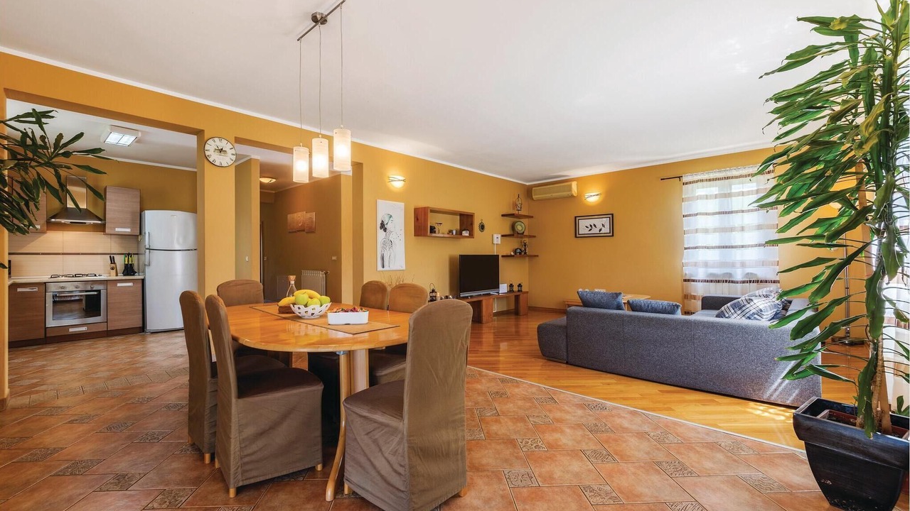 Photo of Bedroom in Putini