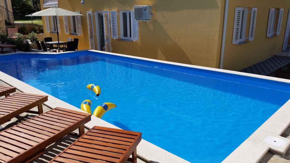Photo of Outdoor in Baska