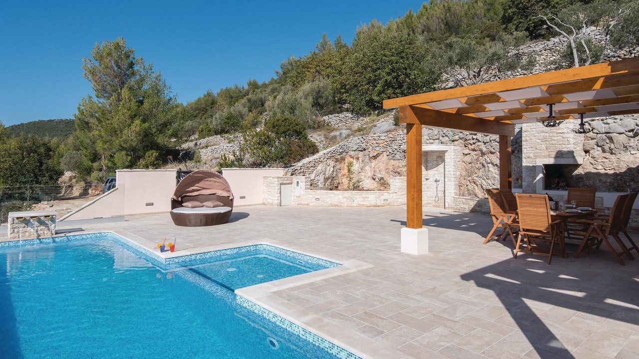 Photo of Outdoor in Blato