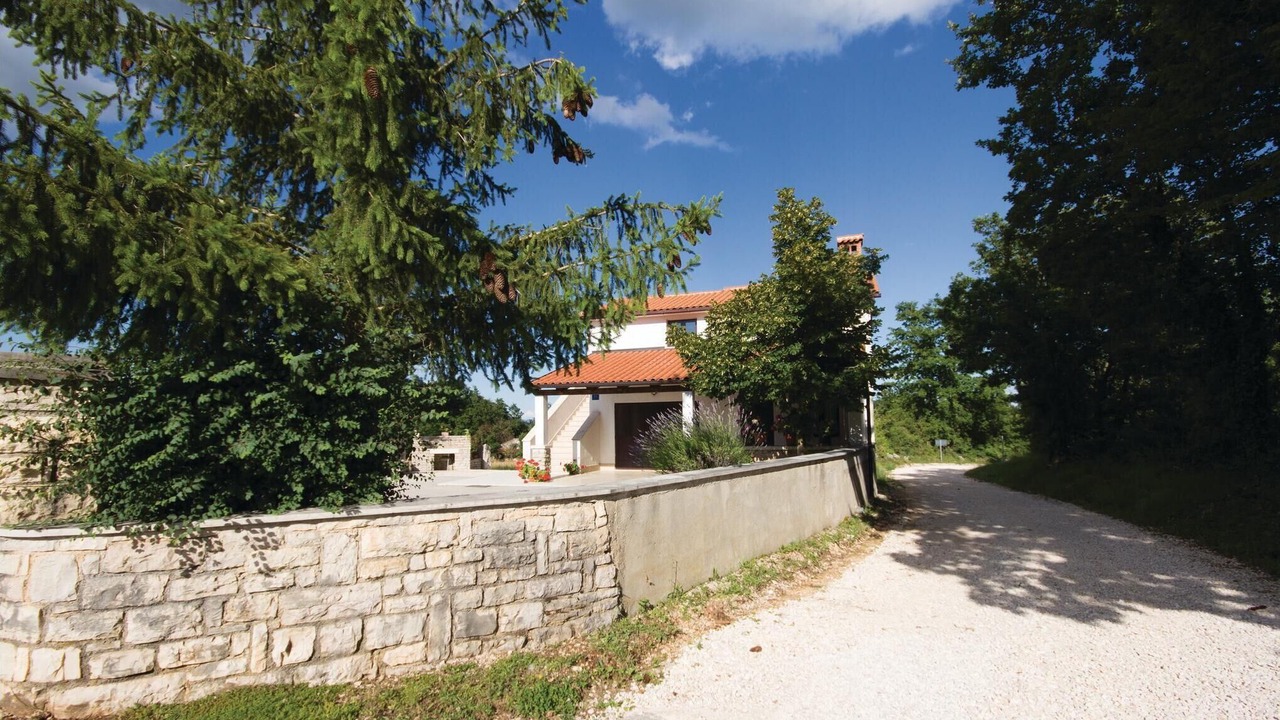 Photo of Outdoor in Katun Lindarski