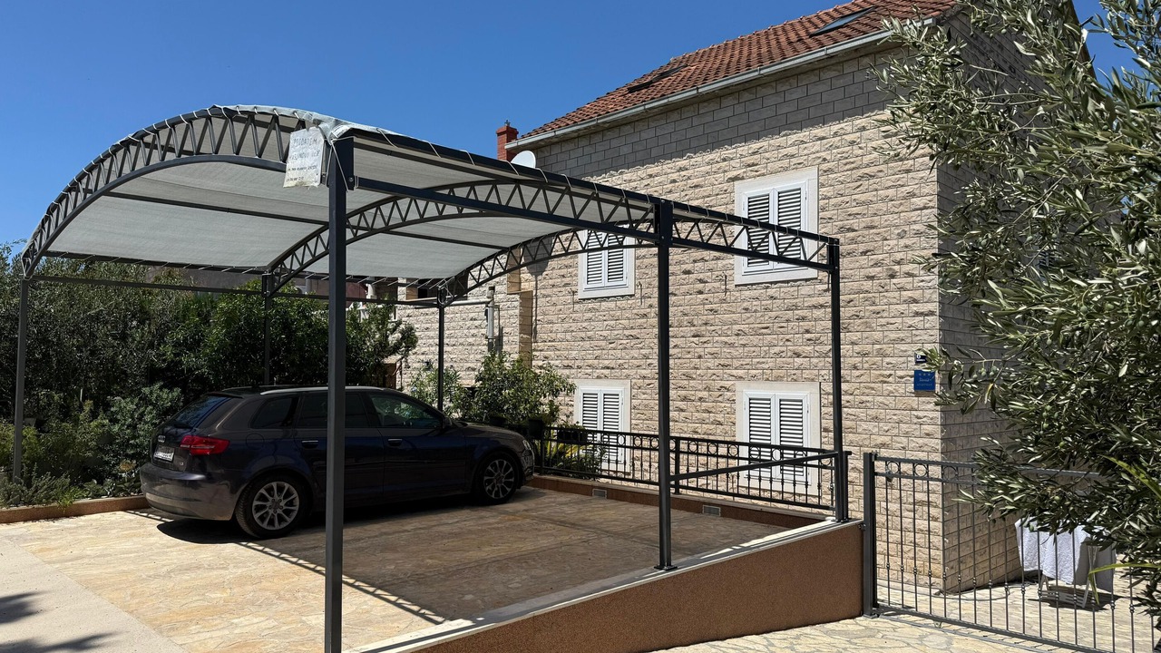 Photo of Outdoor in Mirce