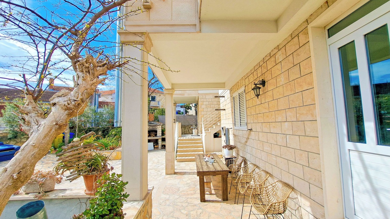 Photo of Patio Balcony in Supetar
