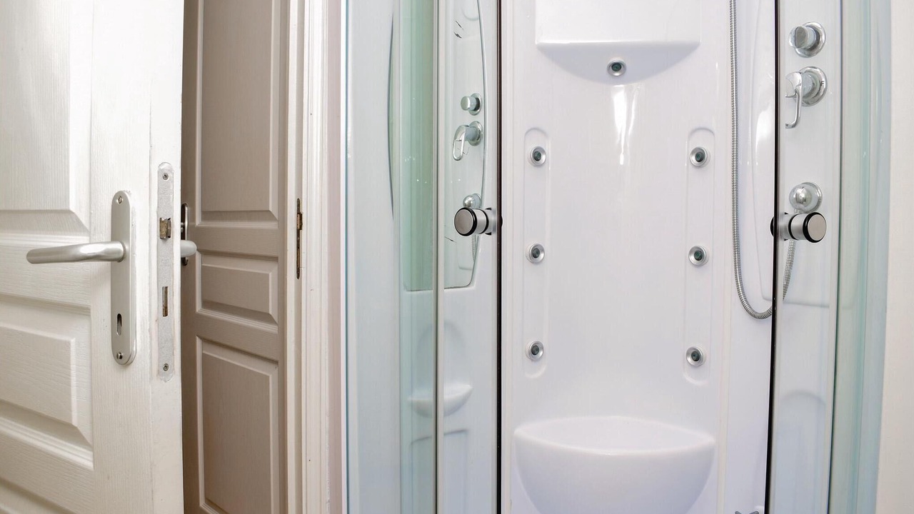 Photo of Bathroom in Saint-Manvieu-Bocage