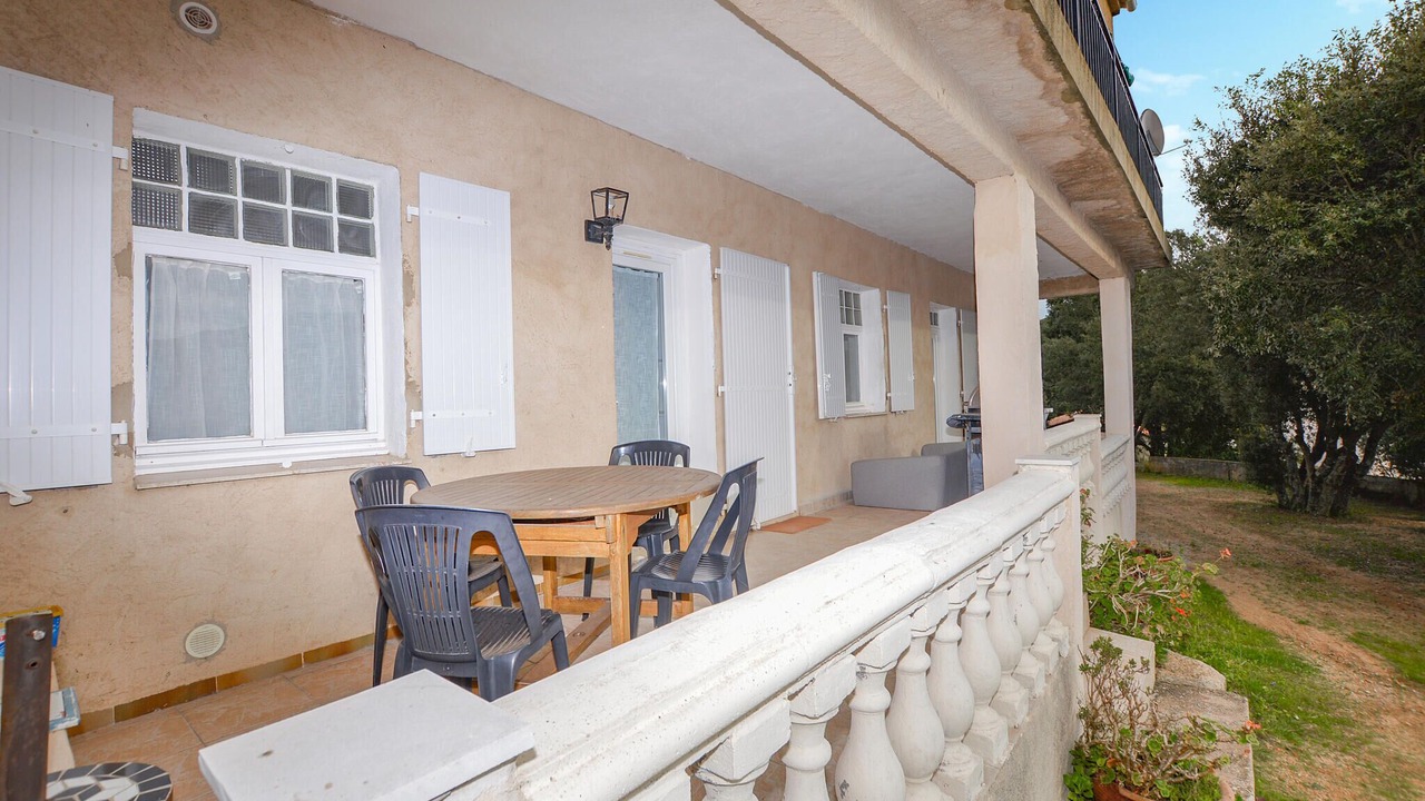 Photo of Others in Coti-Chiavari