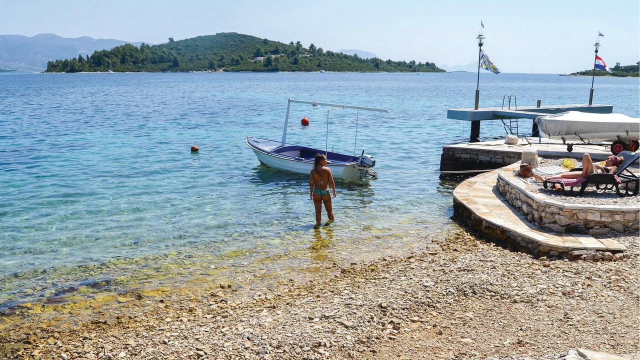 Photo of Others in Lumbarda