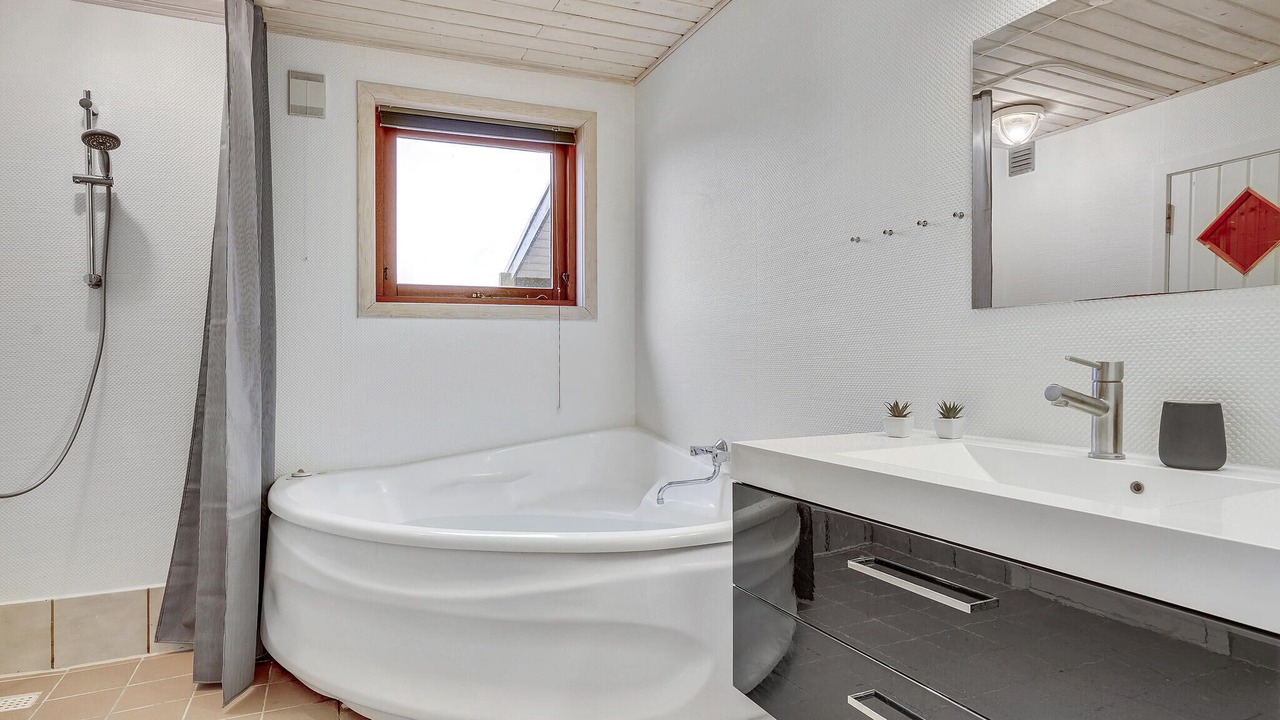 Photo of Bathroom in Stenbjerg
