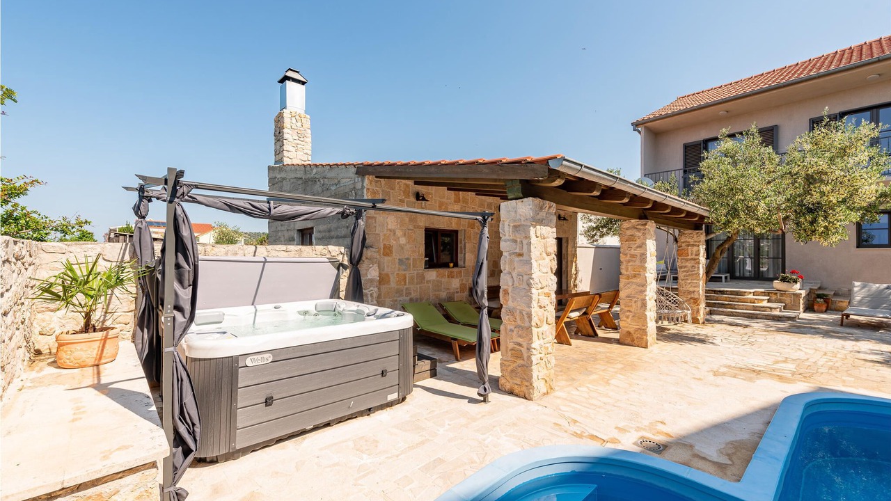 Photo of Outdoor in Betina