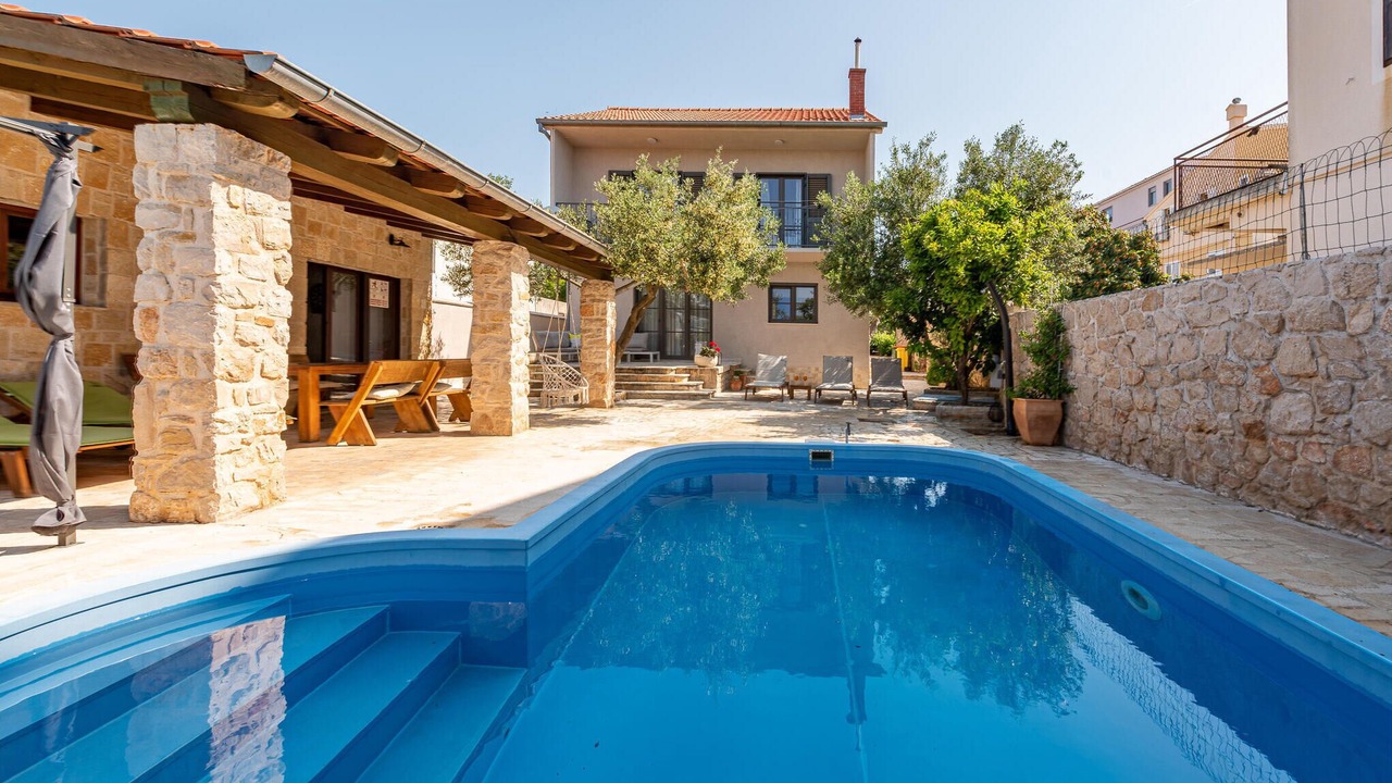 Photo of Outdoor in Betina