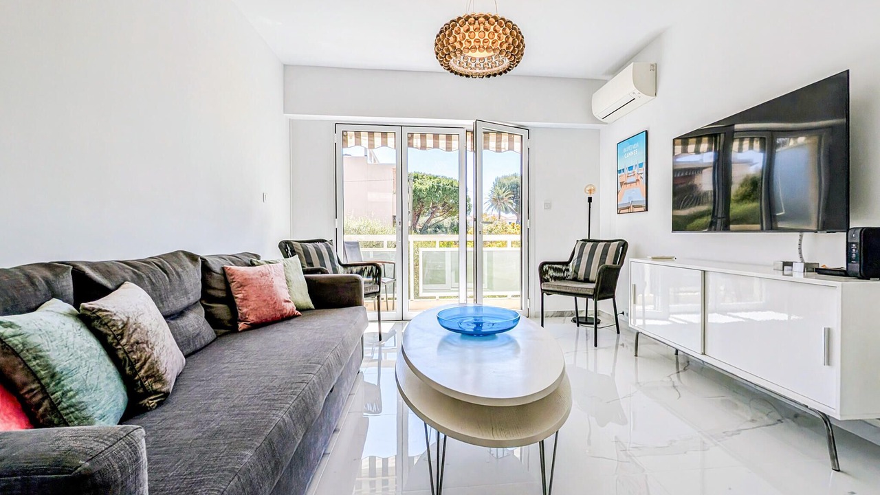 Photo of Bedroom in Cap-d'Antibes