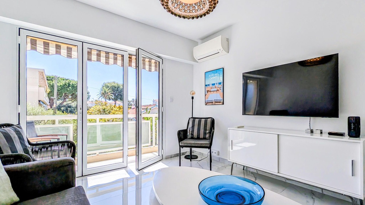 Photo of Bedroom in Cap-d'Antibes