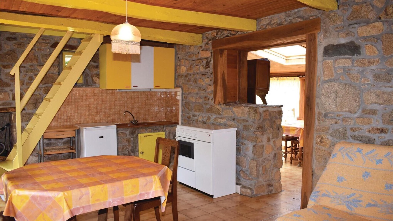 Photo of Bedroom in Pleubian