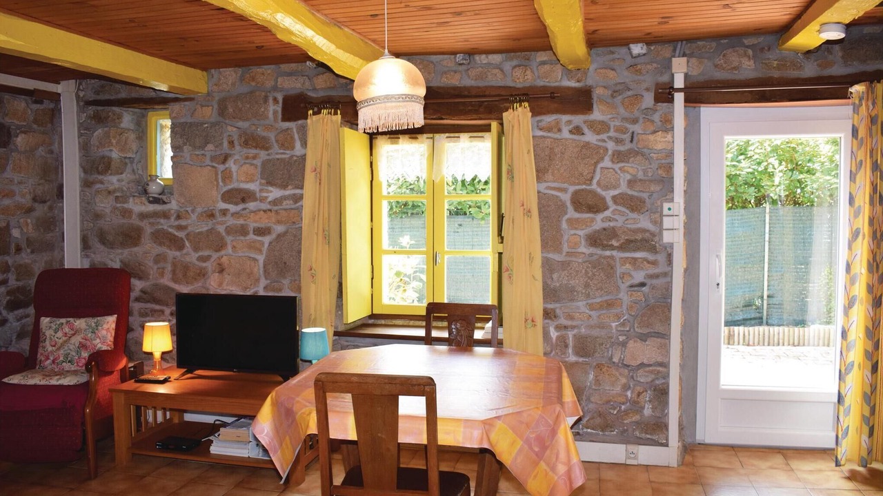 Photo of Bedroom in Pleubian