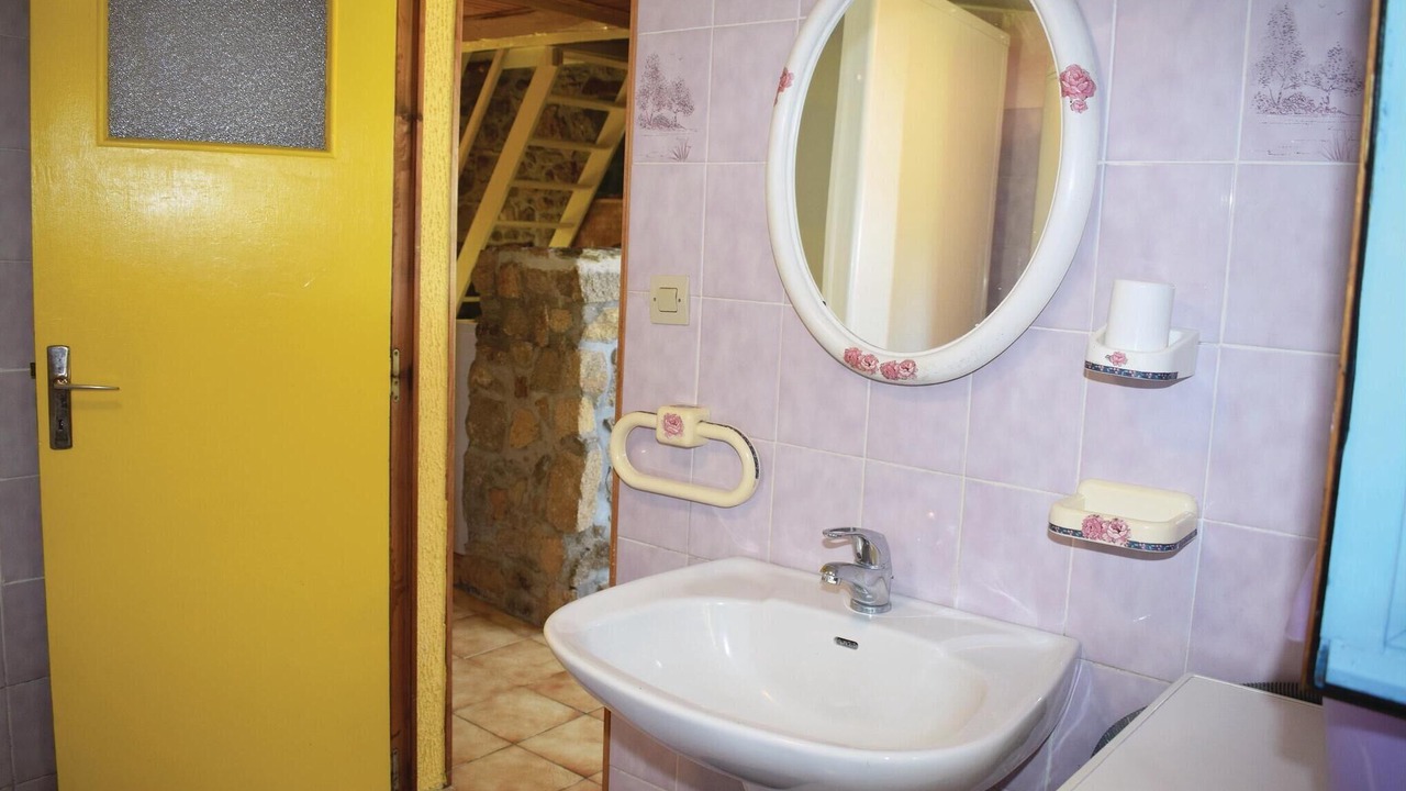 Photo of Bathroom in Pleubian