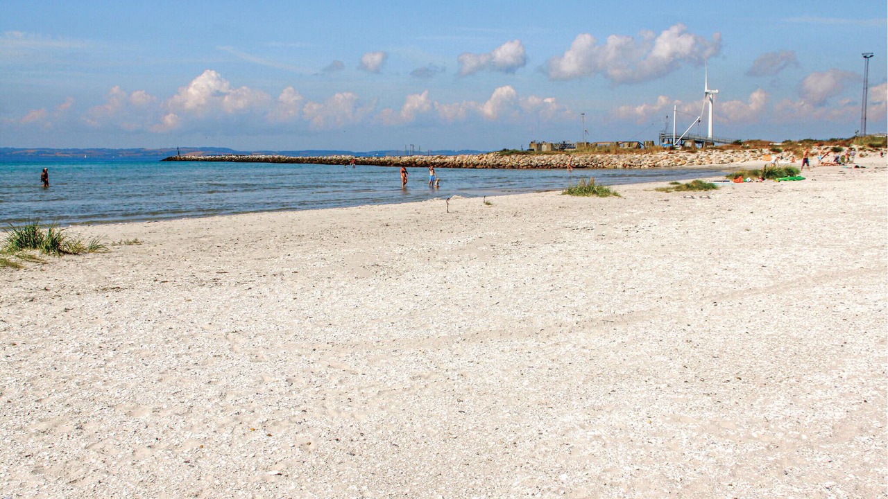 Photo of Others in Øer Strand