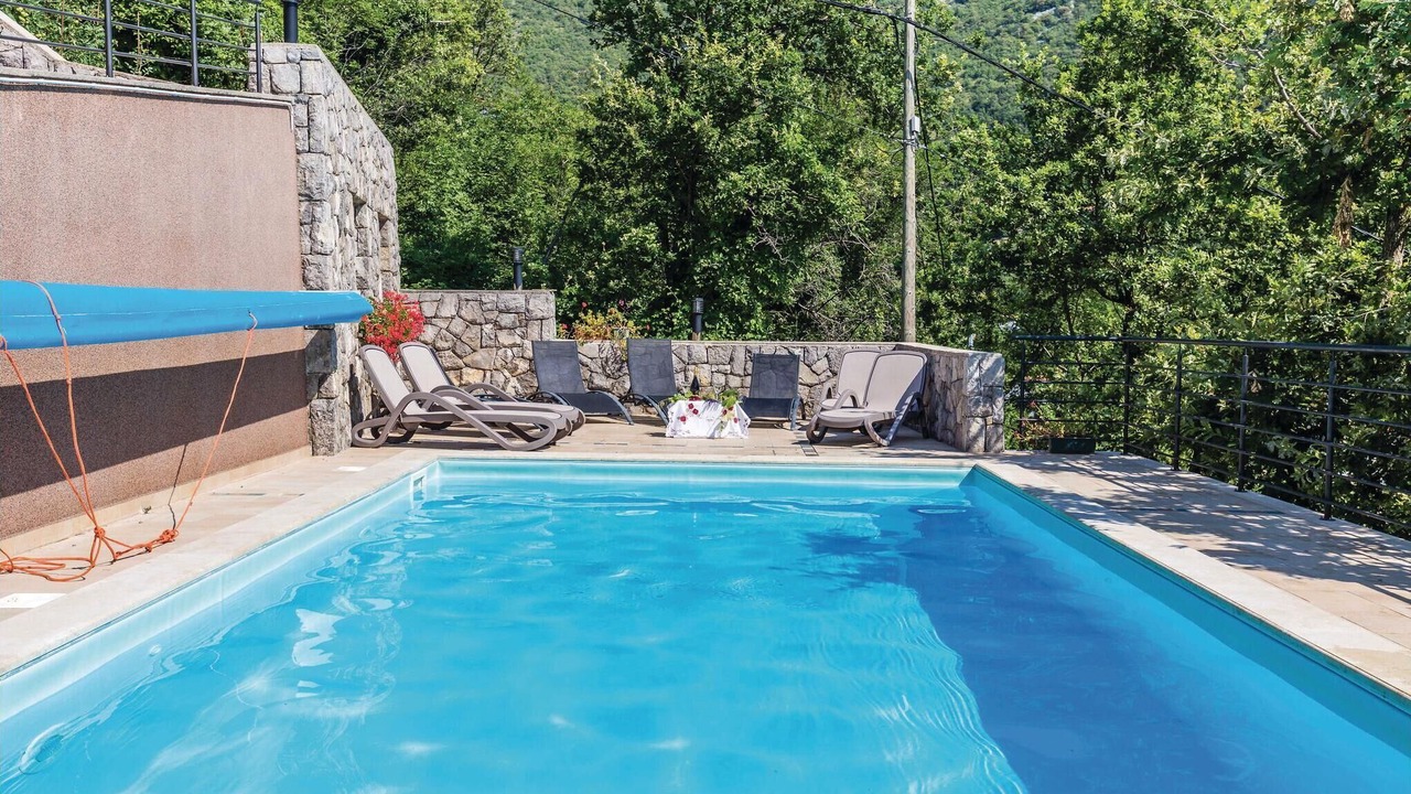 Photo of Outdoor in Sucici