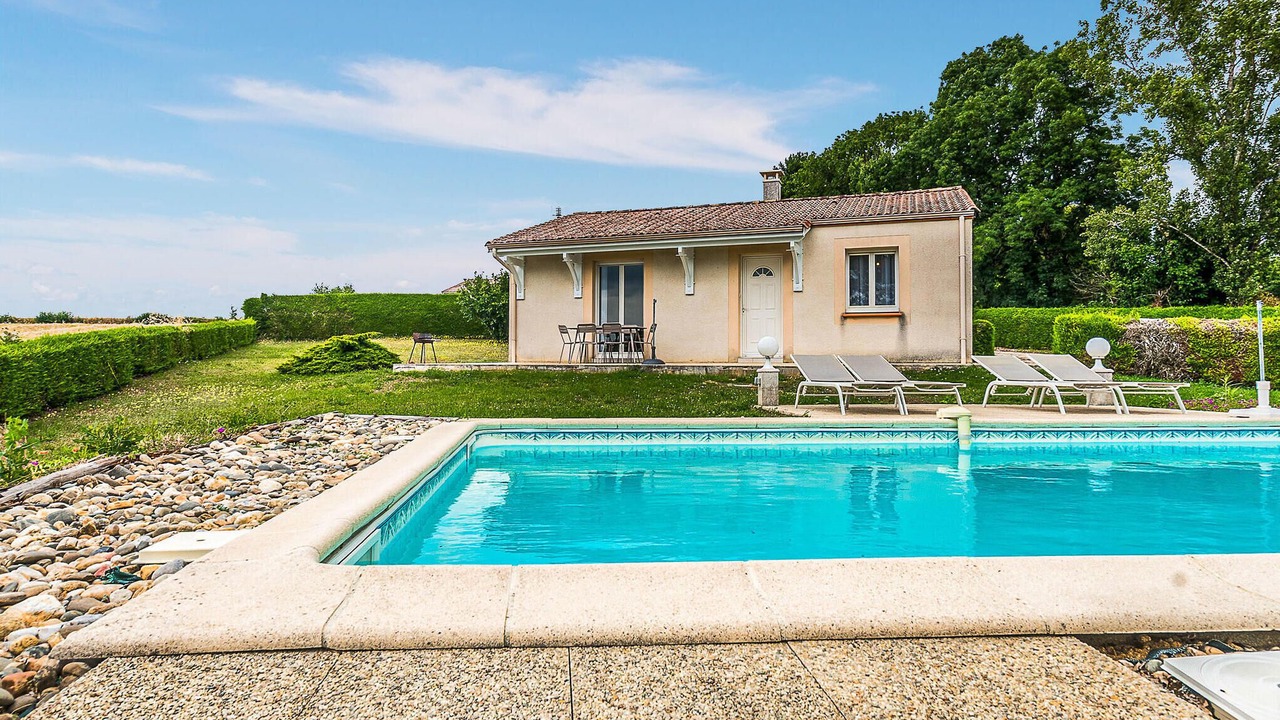 Photo of Outdoor in Beauville