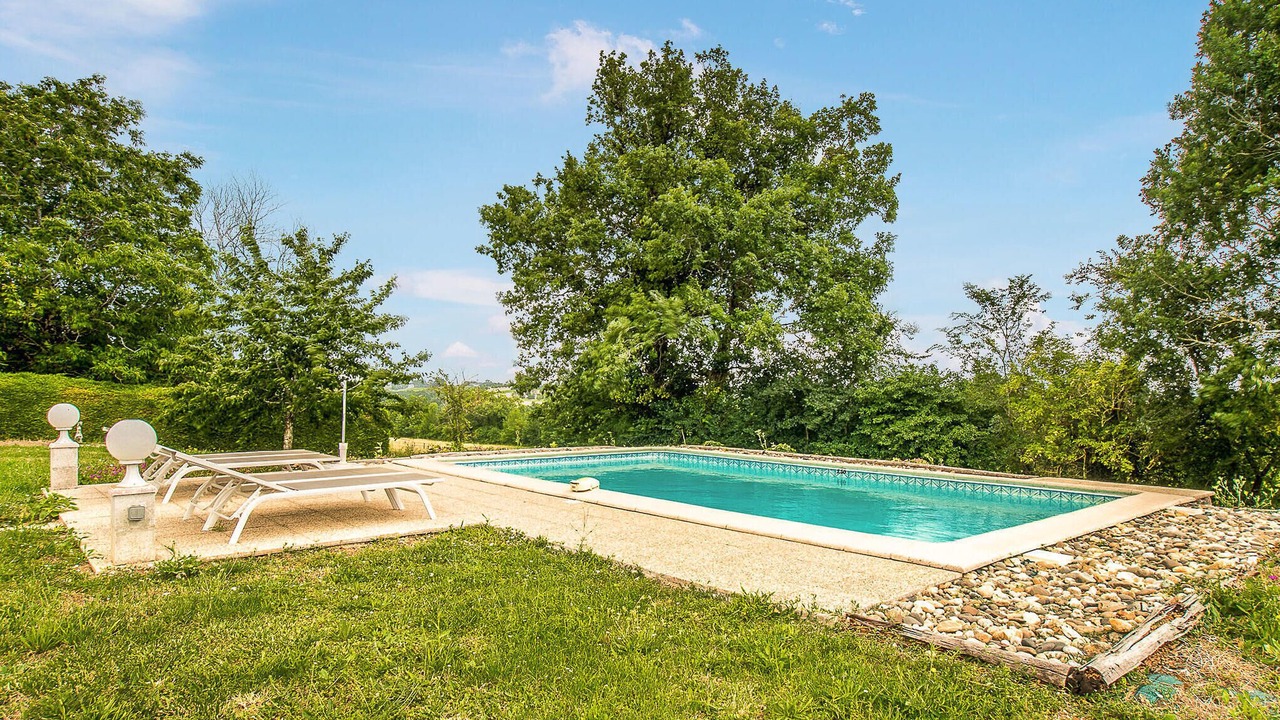 Photo of Outdoor in Beauville