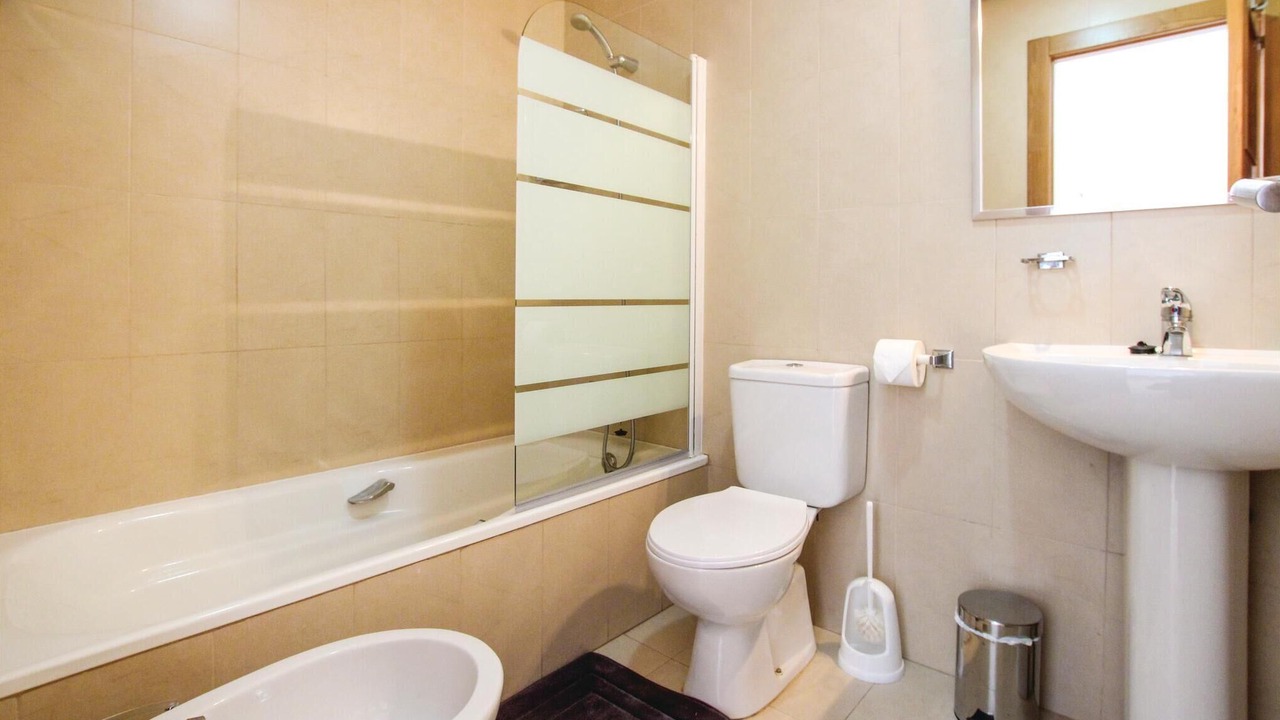 Photo of Bathroom in Roldan
