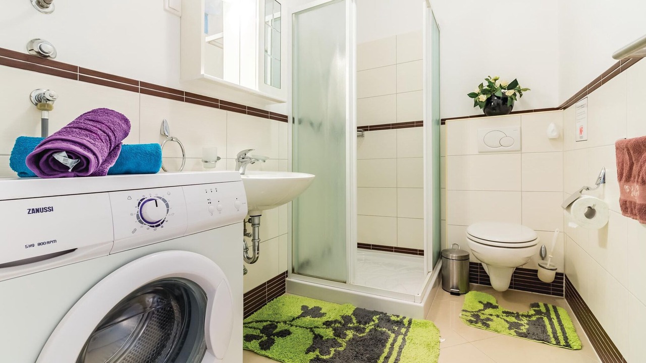 Photo of Bathroom in Peroj