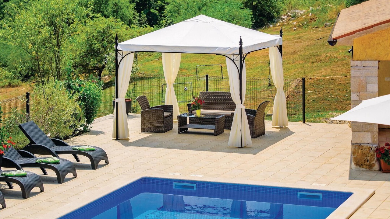 Photo of Outdoor in Pican