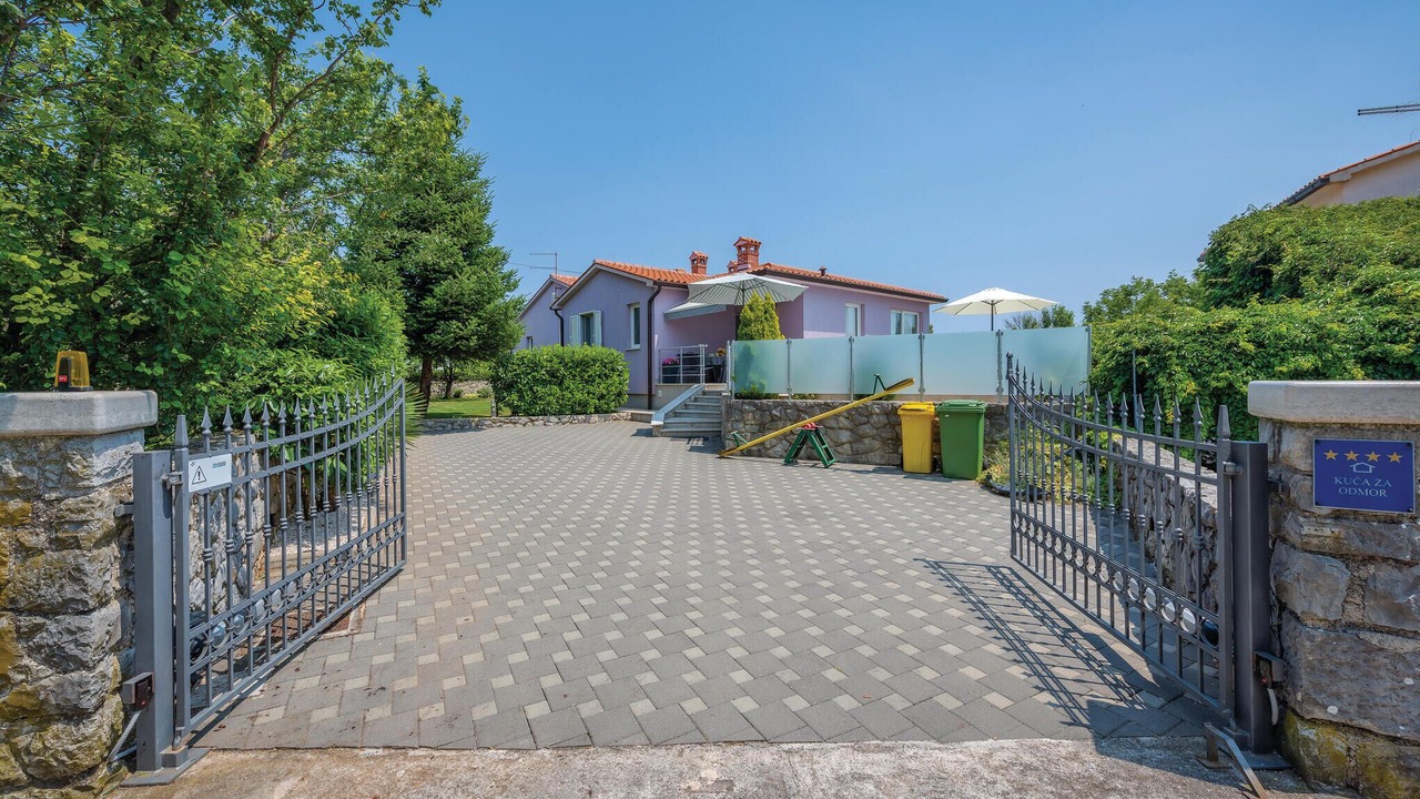 Photo of Outdoor in Presika