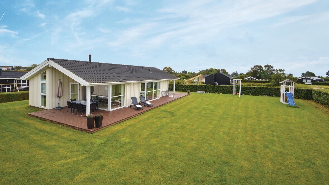 Photo of Others in Flovt Strand