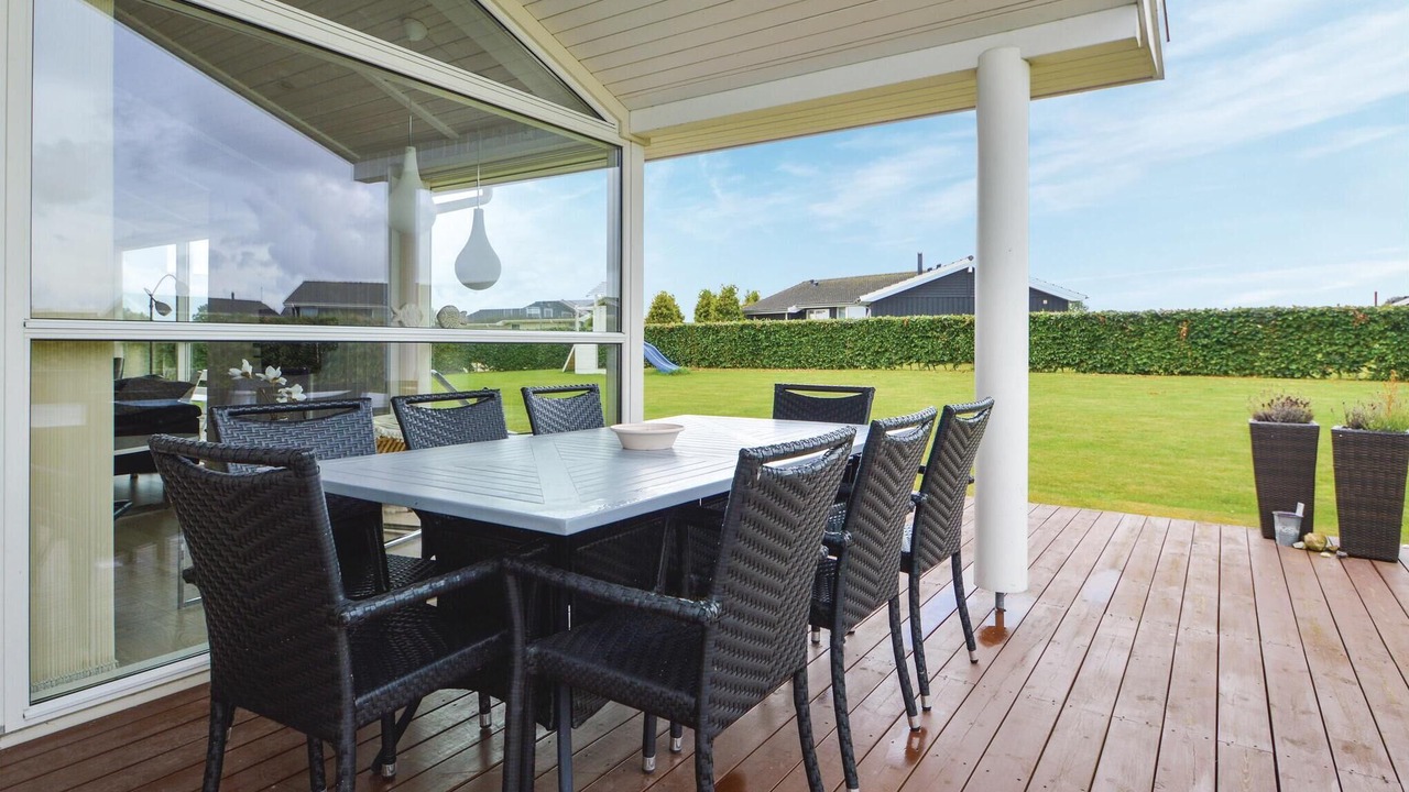 Photo of Others in Flovt Strand