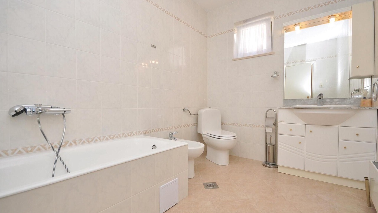 Photo of Bathroom in Pucisca