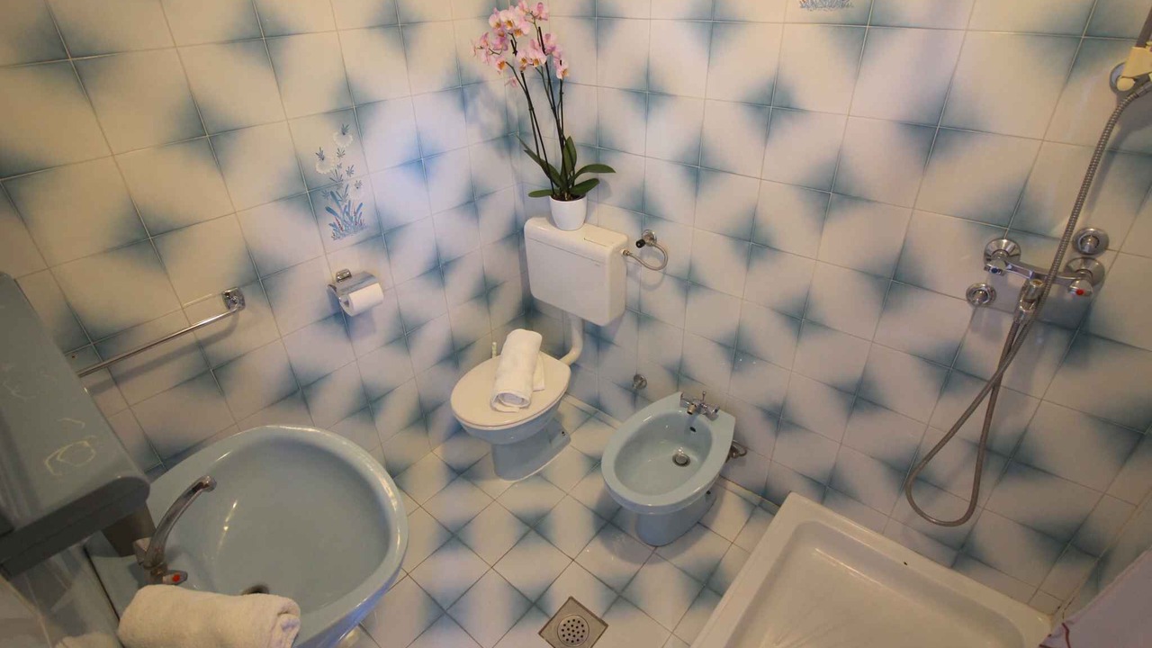 Photo of Bathroom in Brulo