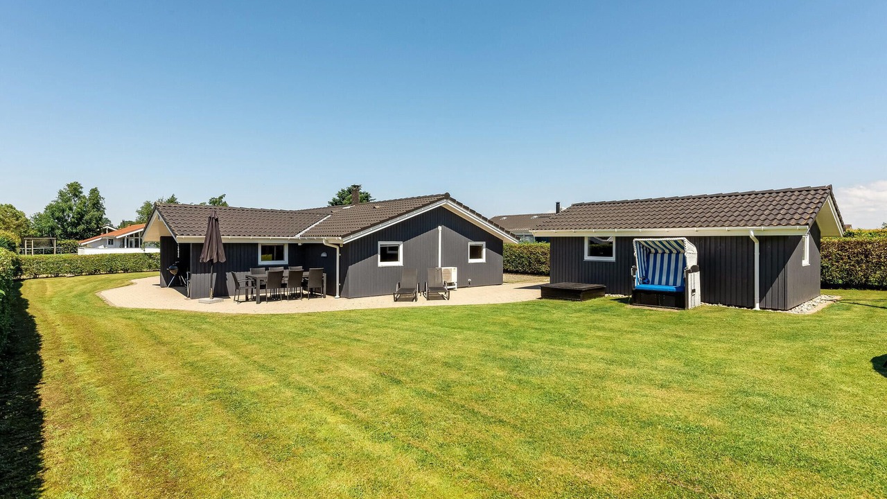 Photo of Outdoor in Flovt Strand