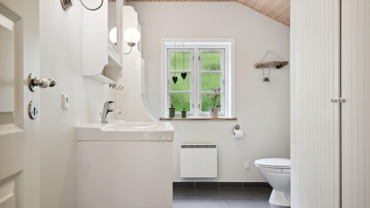 Photo of Bathroom in Arrild Ferieby