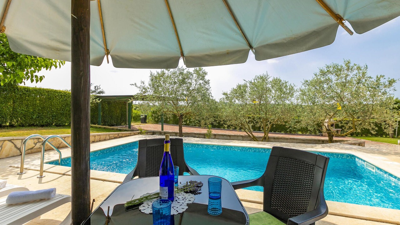 Photo of Outdoor in Skropeti