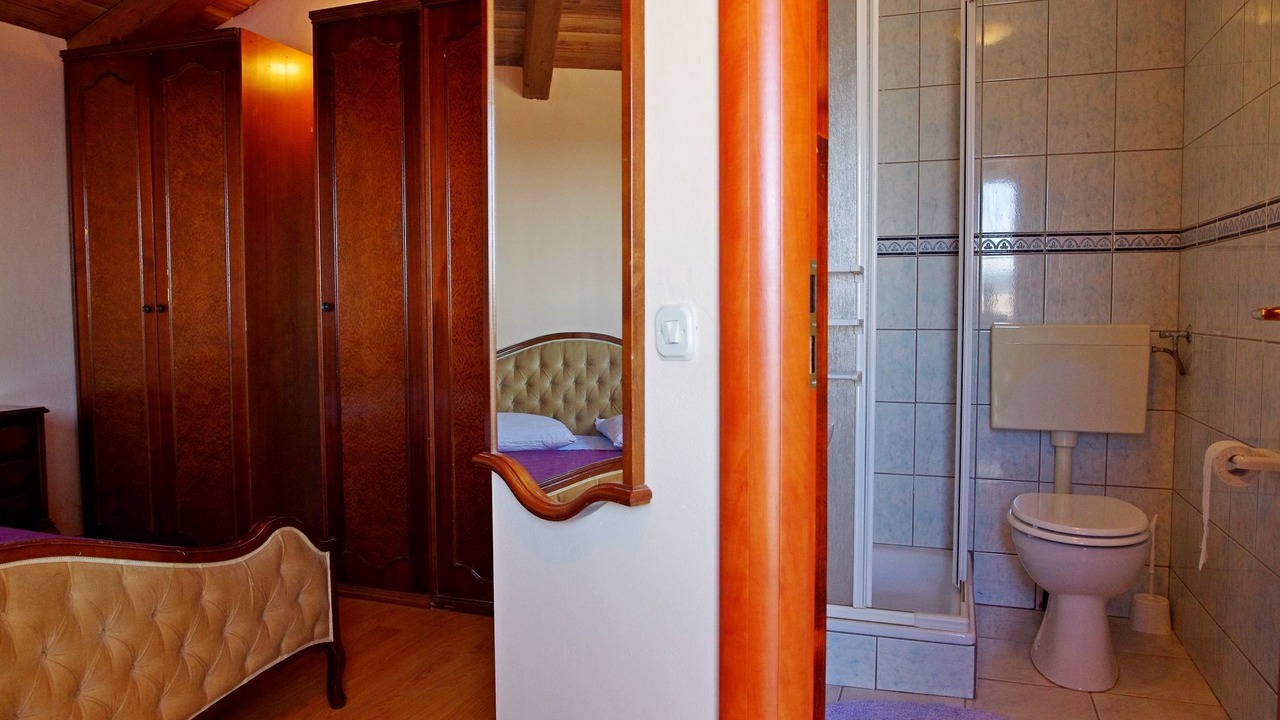 Photo of Bathroom in Sumartin