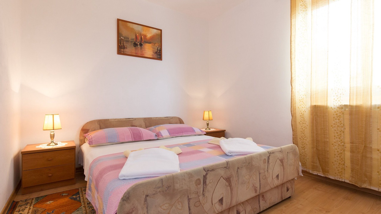 Photo of Bedroom in Punat