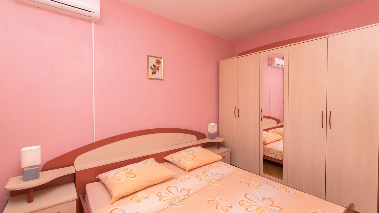 Photo of Bedroom in Brodarica