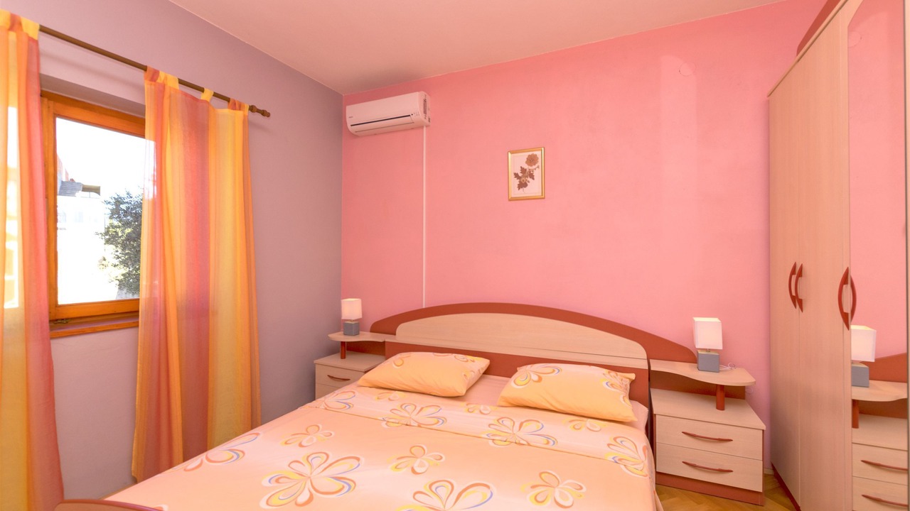 Photo of Bedroom in Brodarica