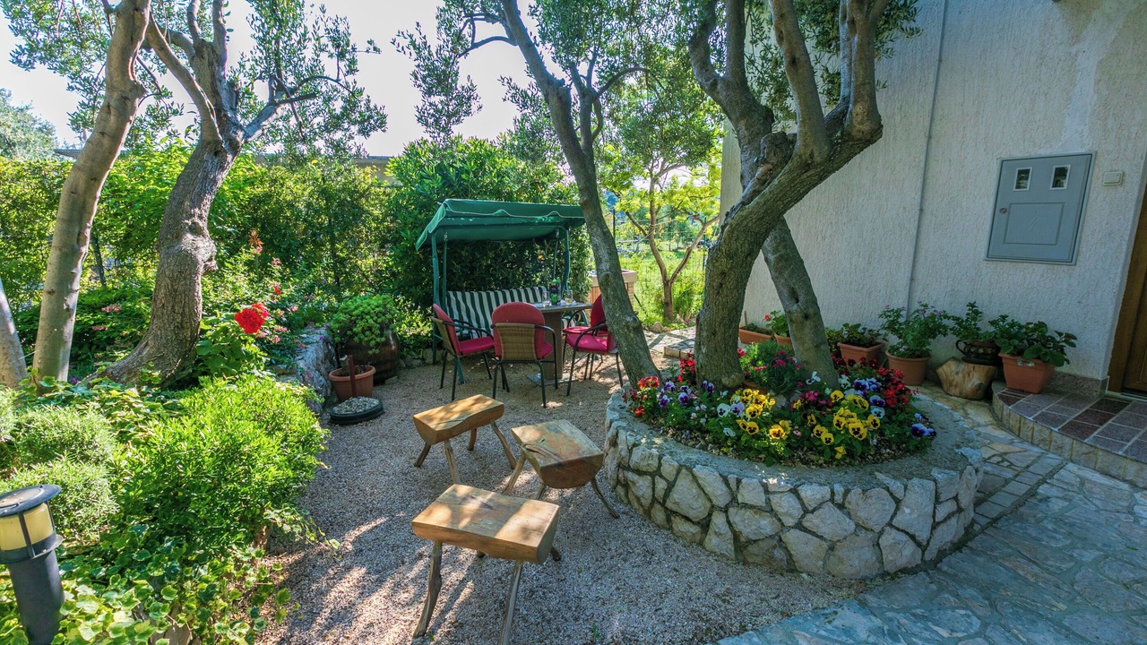 Photo of Outdoor in Mundanije
