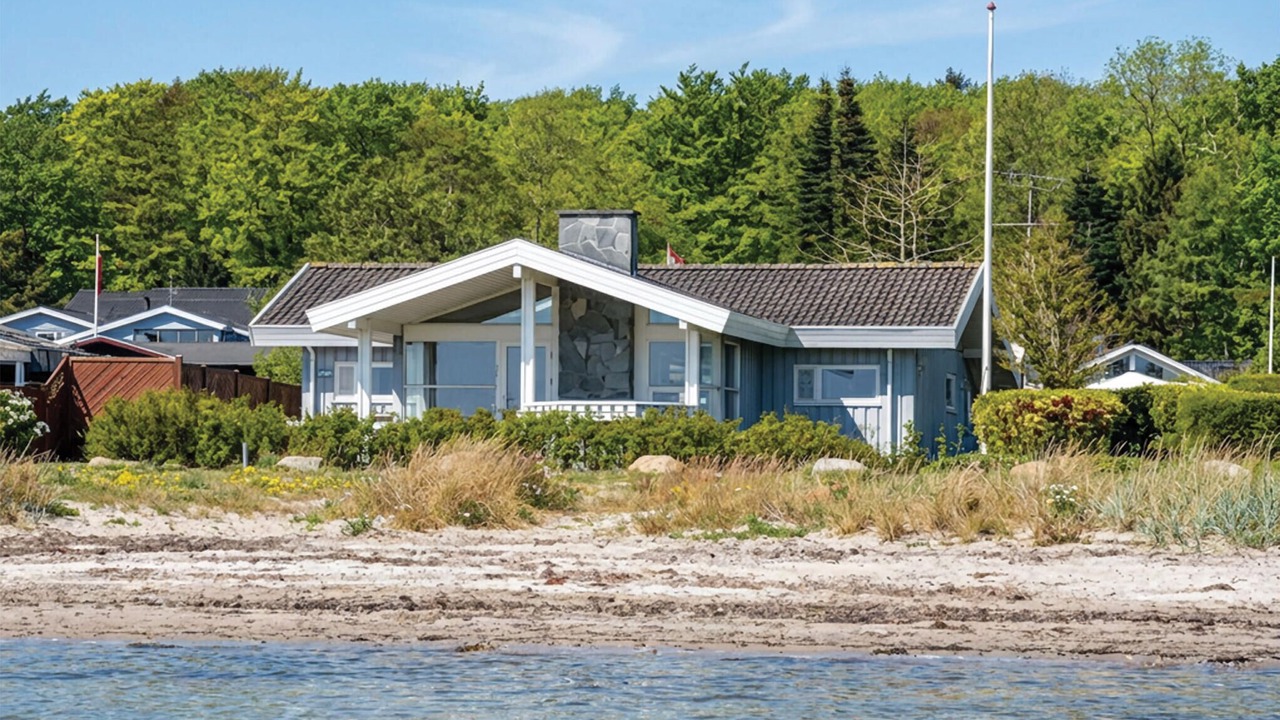 Photo of Others in Bjert