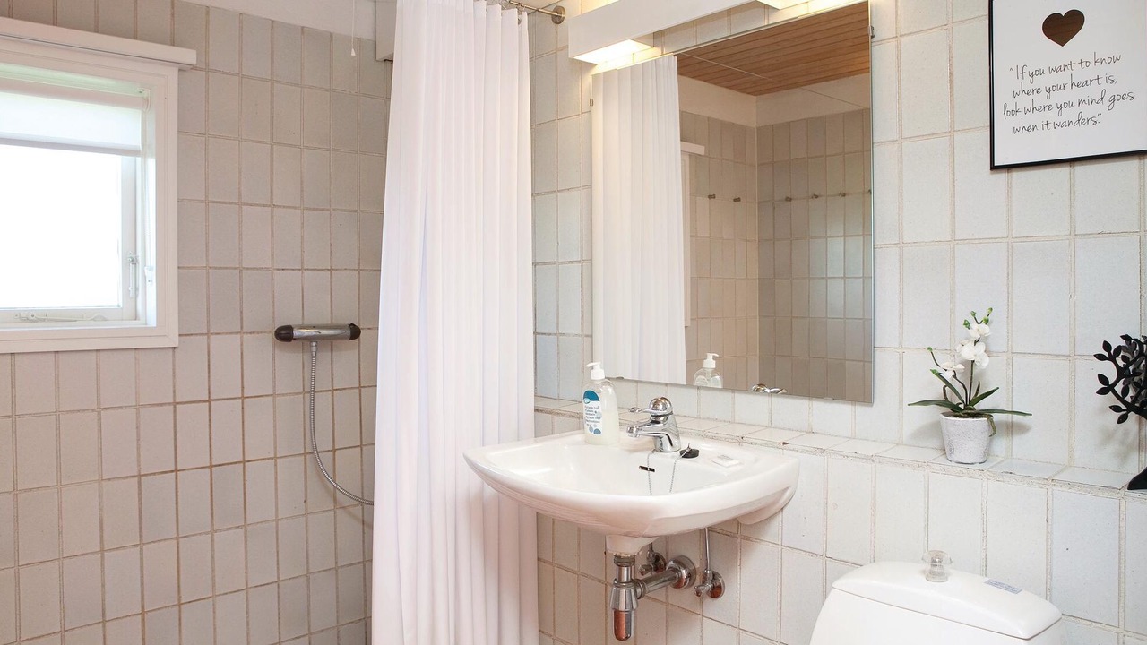 Photo of Bathroom in Pandrup