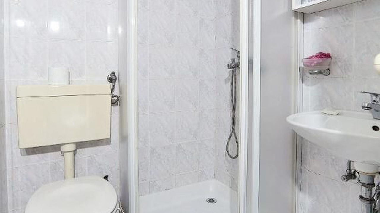 Photo of Bathroom in Brsec