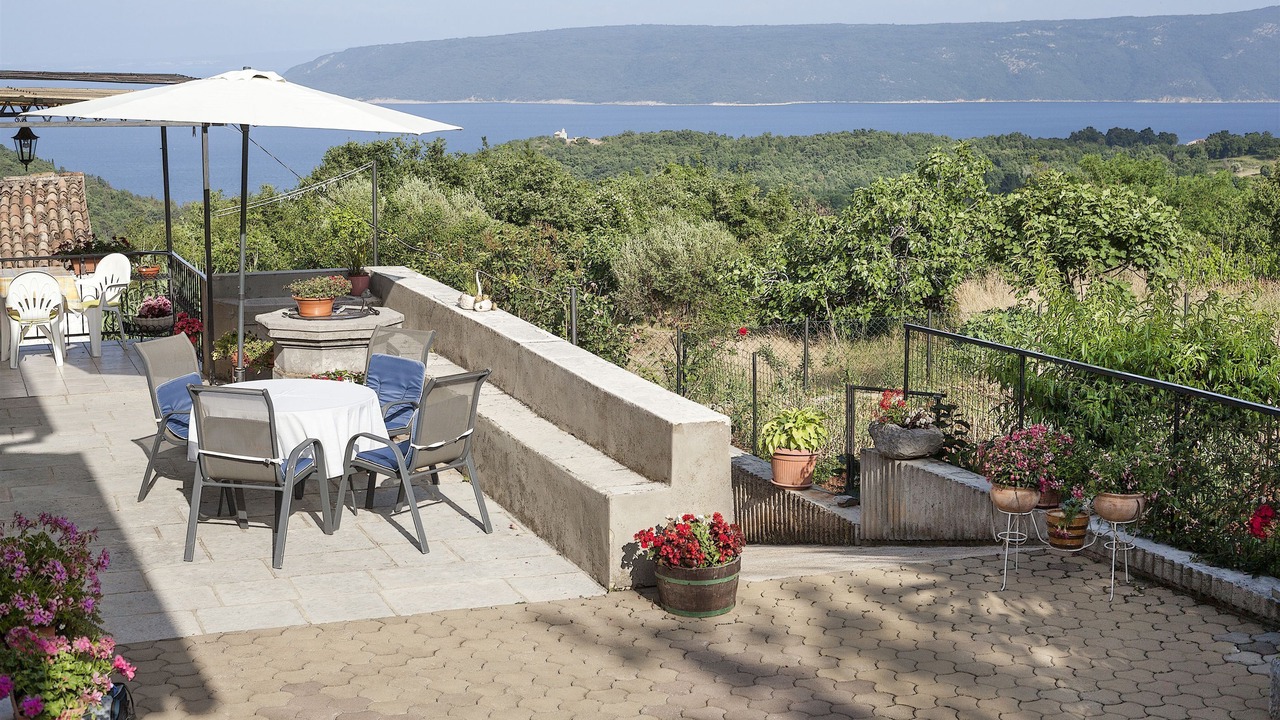 Photo of Outdoor in Brsec
