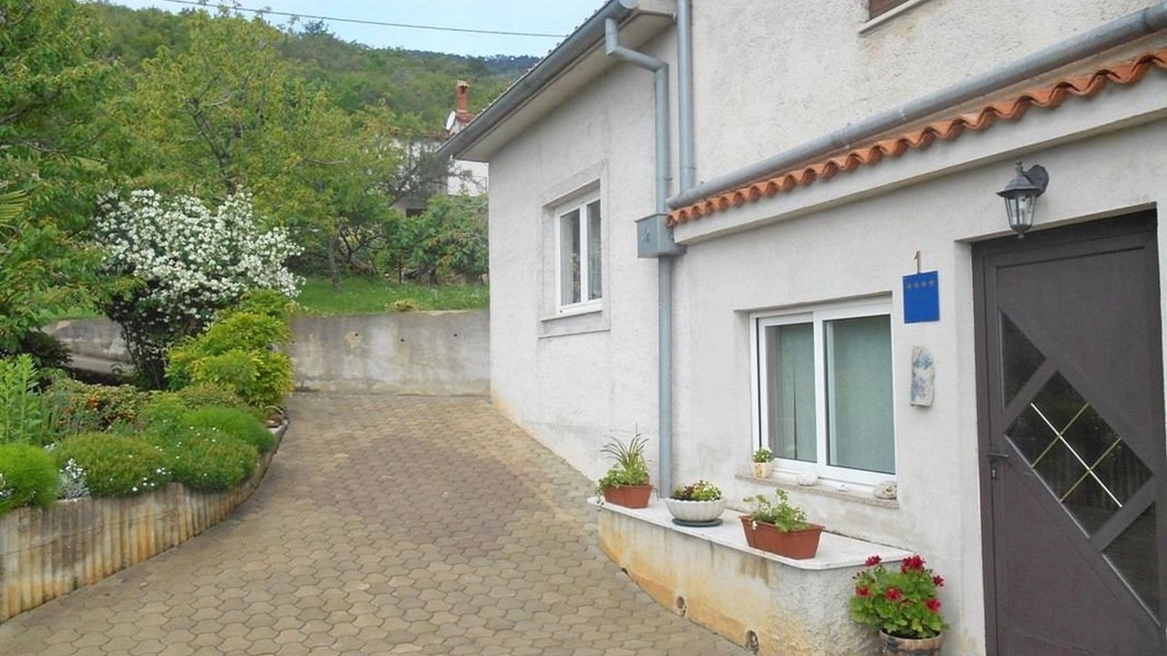 Photo of Outdoor in Brsec