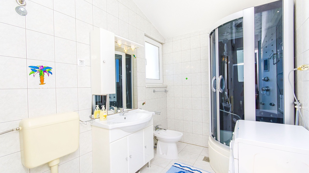 Photo of Bathroom in Necujam